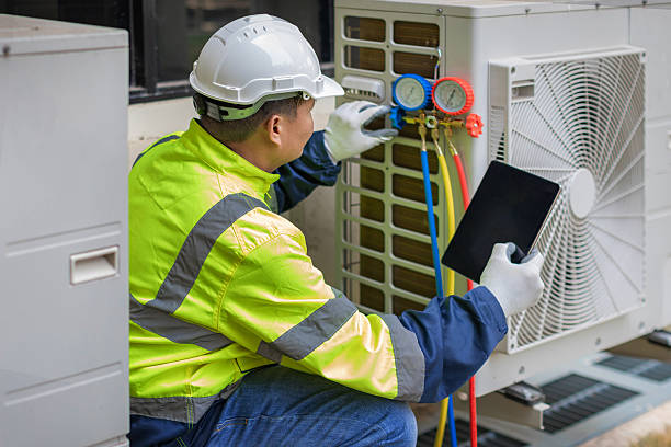 Professional Heat Pump Repair technician working in Landenberg, PA